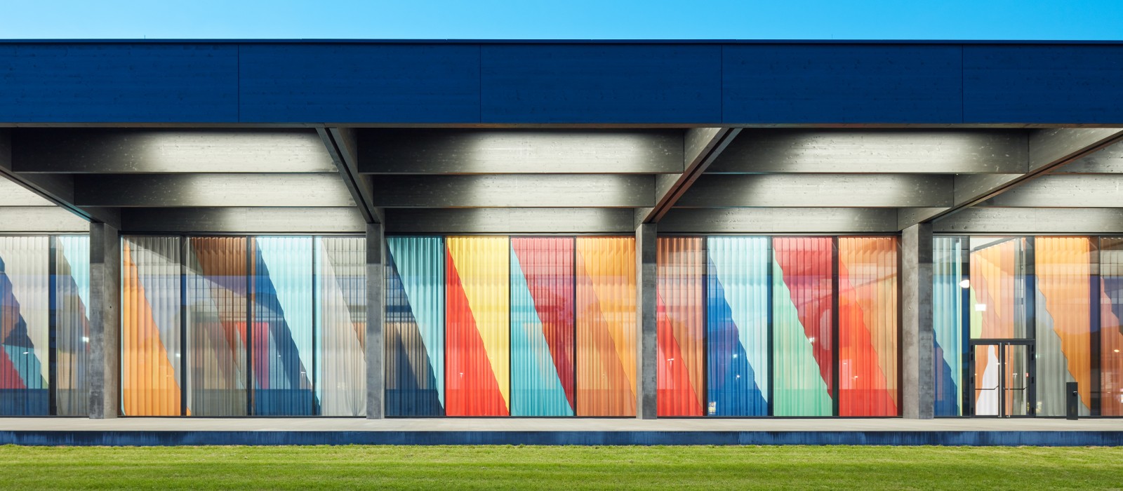Die mit 800 Metern Stoff bedeckte «innere Fassade» der Kepler Hall. Die mit 800 Metern Stoff bedeckte «innere Fassade» der Kepler Hall.