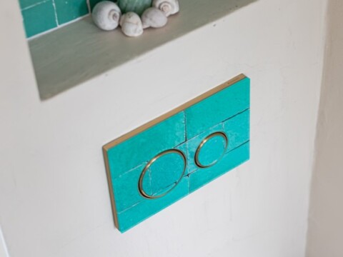 The Geberit Sigma21 actuator plate in customized Moroccan design