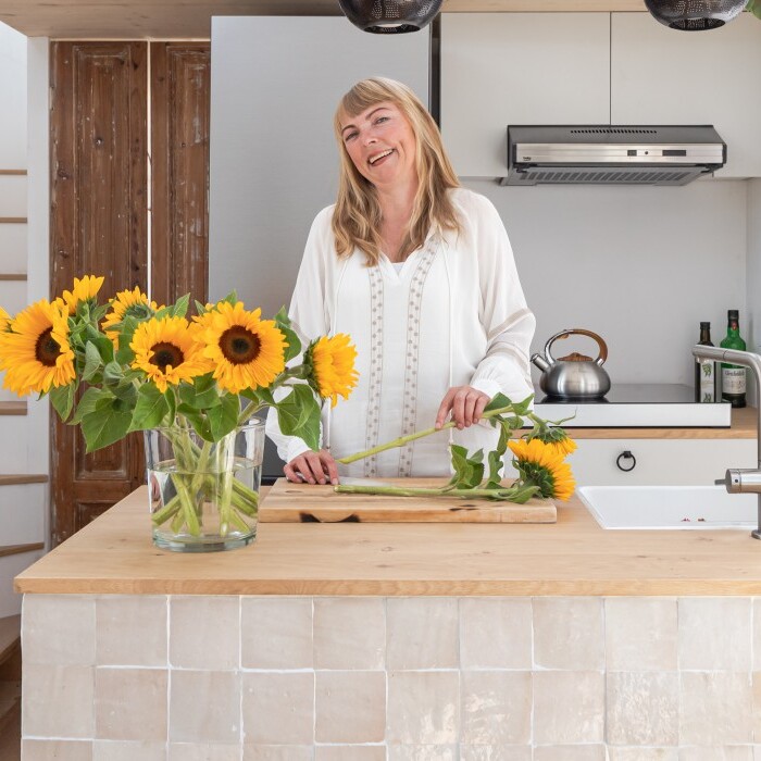 Dutchwoman Marjolein Jonker in her Tiny House.