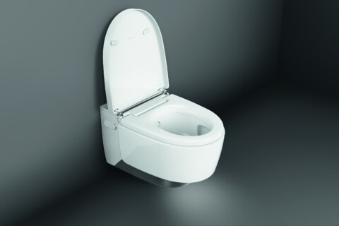 Ein modernes, weisses Wand-WC mit offenem Deckel, vor einem grauen Hintergrund.